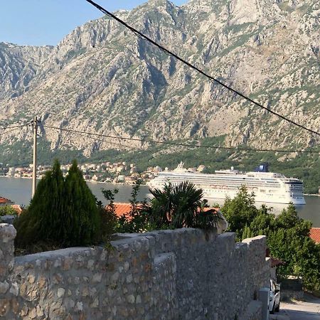 Apartmani Petrija Prčanj Εξωτερικό φωτογραφία