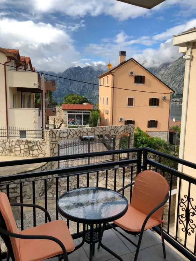 Apartmani Petrija Prčanj Εξωτερικό φωτογραφία
