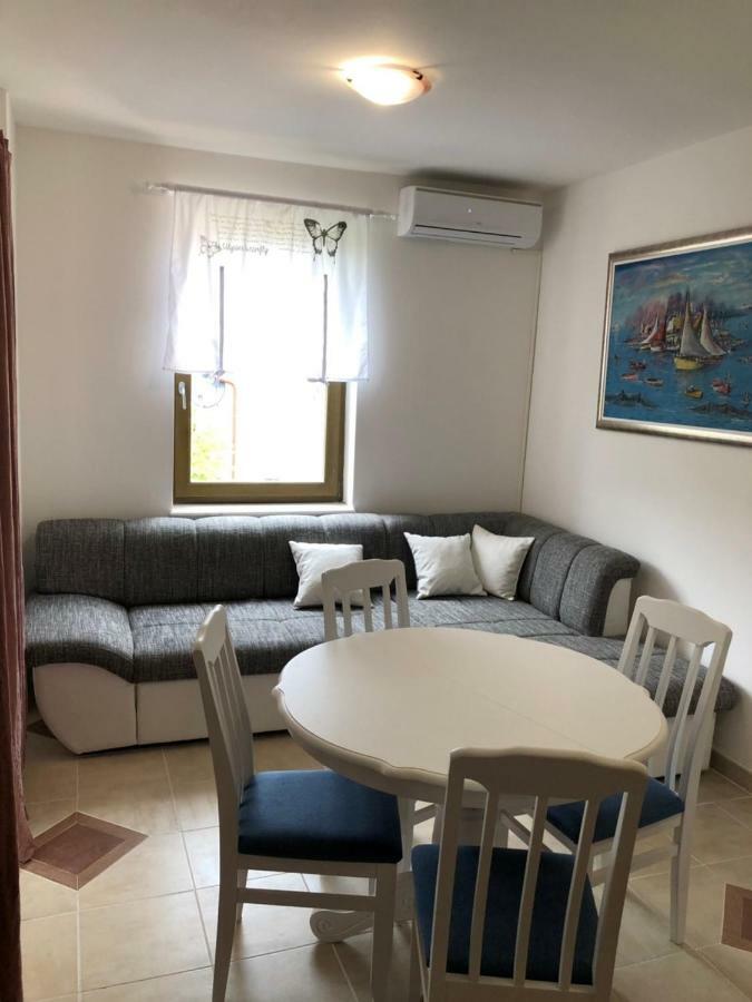 Apartmani Petrija Prčanj Εξωτερικό φωτογραφία