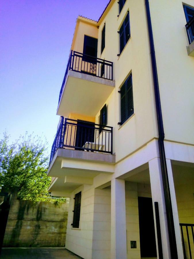 Apartmani Petrija Prčanj Εξωτερικό φωτογραφία
