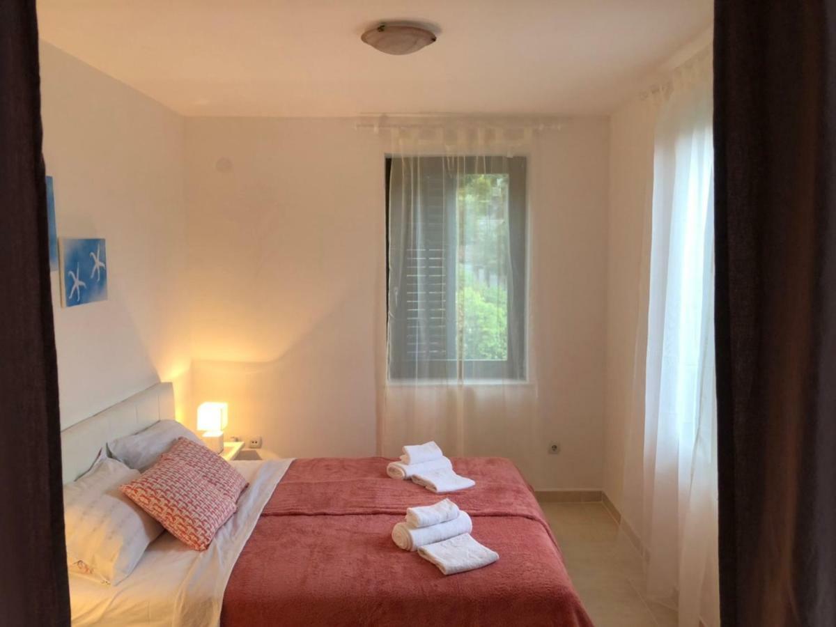 Apartmani Petrija Prčanj Εξωτερικό φωτογραφία
