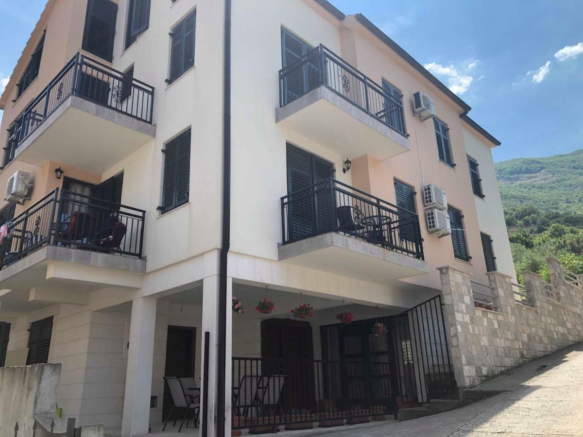 Apartmani Petrija Prčanj Εξωτερικό φωτογραφία