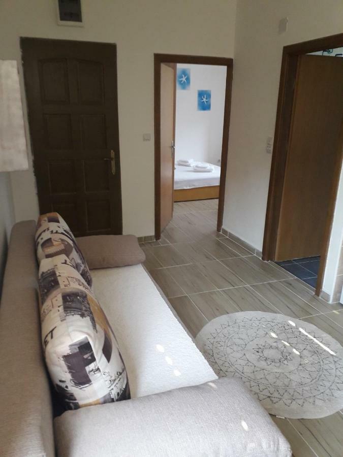 Apartmani Petrija Prčanj Εξωτερικό φωτογραφία