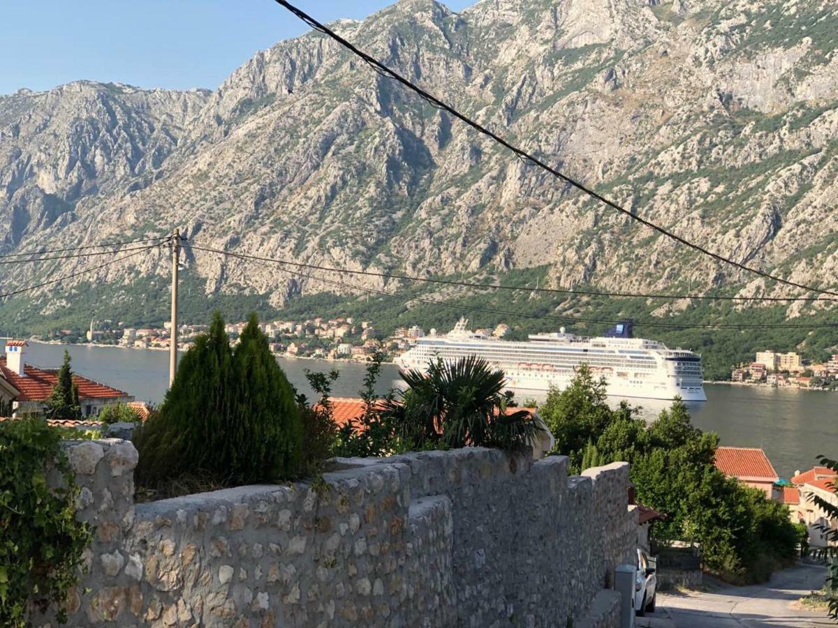 Apartmani Petrija Prčanj Εξωτερικό φωτογραφία