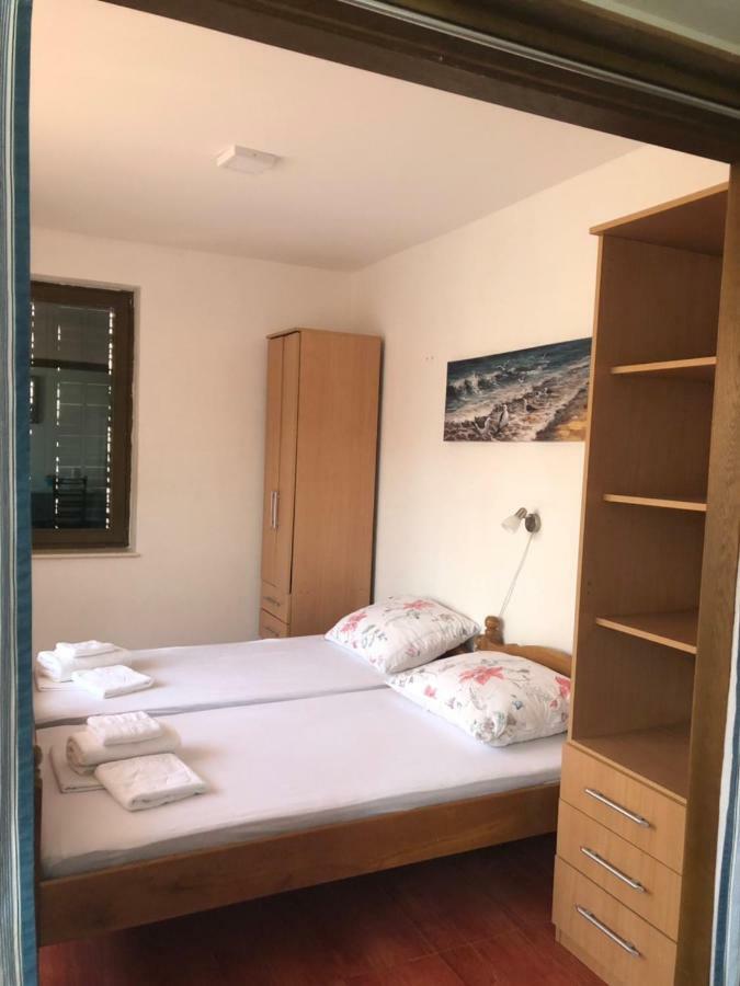 Apartmani Petrija Prčanj Εξωτερικό φωτογραφία